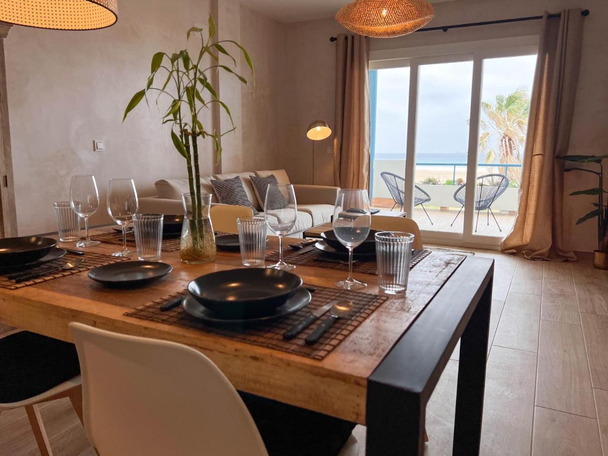 Tarifa Cozy House - Beachfront, Stylish Deco Exterior photo